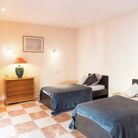 Exquisite In With Swimming Pool * Perpinhã